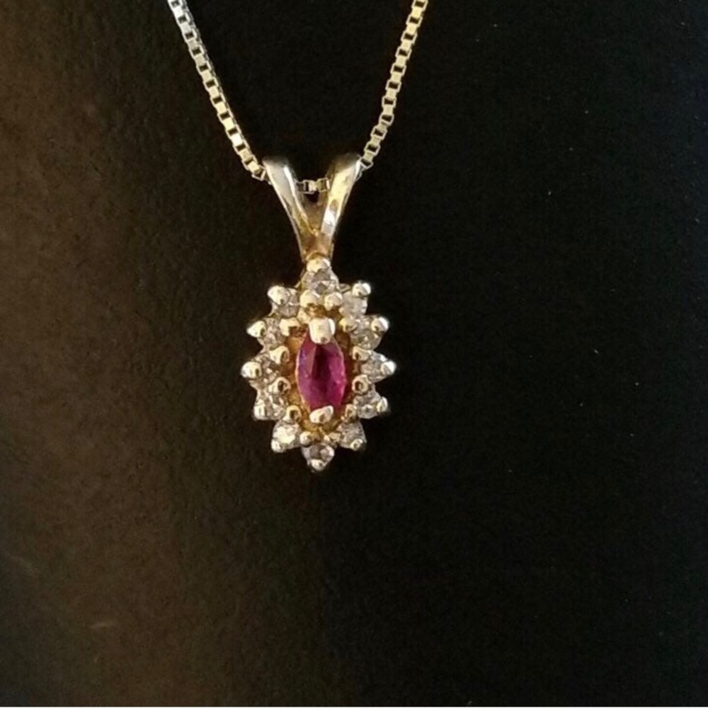 Ruby pendant for necklace